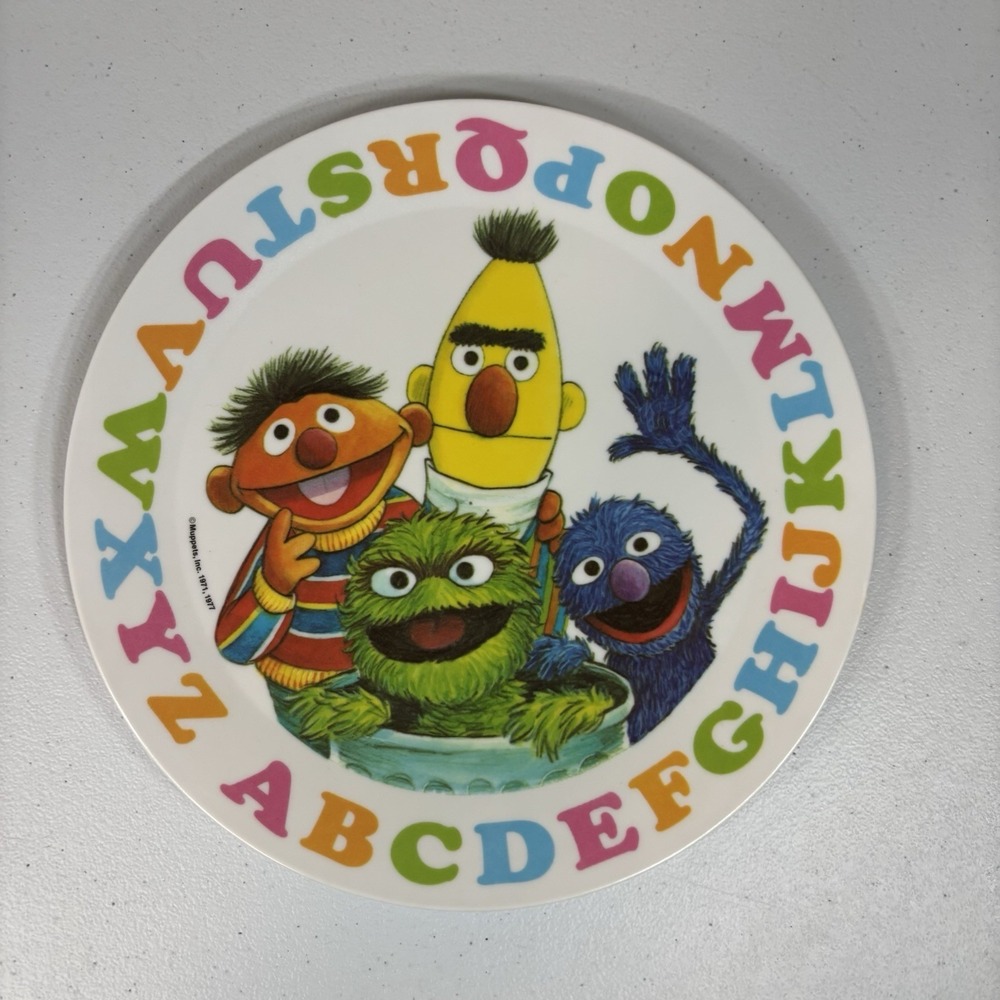 Sesame Street Melamine Plate 1977 Vintage 8" Ernie Bert Oscar Grover ABCs